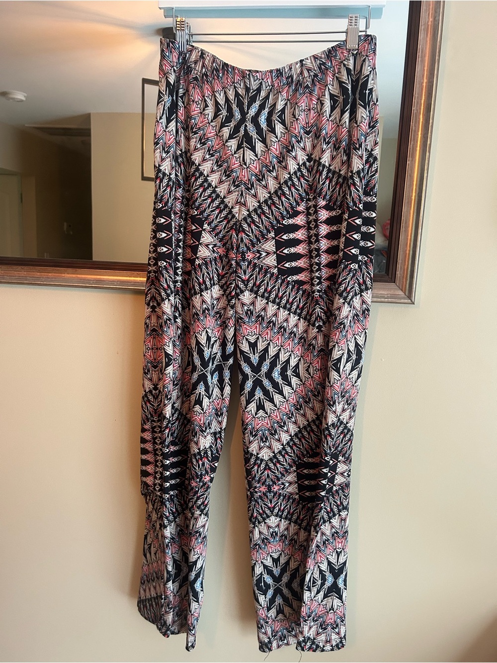 AB Studio Black and Pink Geometric Wide-Leg Palazzo Pants